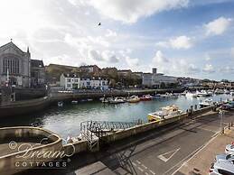 Harbourside Apartment