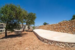 Hal Wardija in Qala Gozo With Terrace Pool BBQ