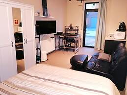 Apartment With a View of Alpacas