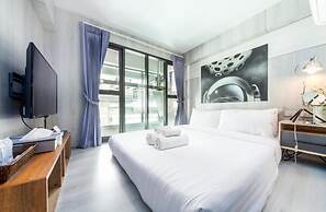 Sleep Walker Poshtel
