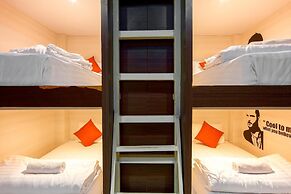 Sleep Walker Poshtel