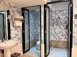 Sleep Walker Poshtel