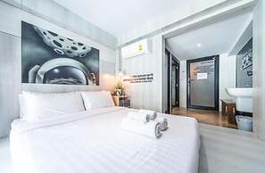 Sleep Walker Poshtel