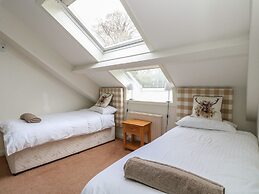 Newton Hall