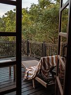 Jungle Paradise Hotel