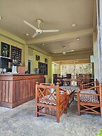 Jungle Paradise Hotel