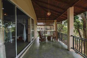 Jungle Paradise Hotel