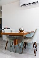 Long Island Madison - Modern Retreat