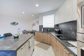Xag ra Escape Penthouse With Views Pool Access