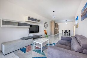 Apartment in Marsalforn Beaches Seaside Dining