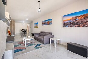 Apartment in Marsalforn Beaches Seaside Dining