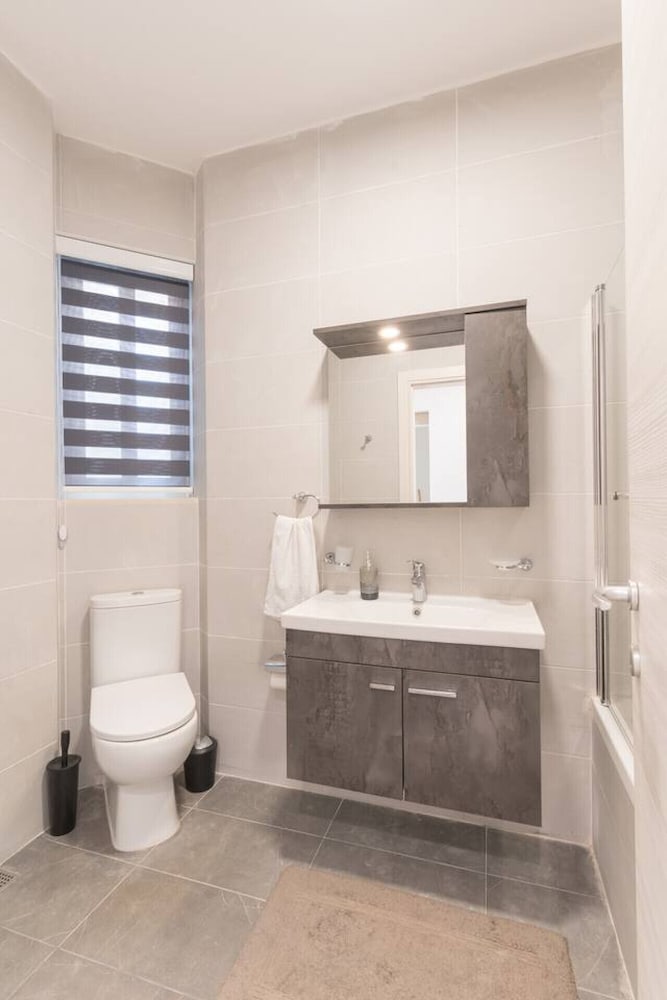 Property With Pool Access - Xaghra Near Marsalforn