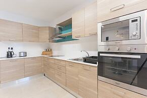 Property With Pool Access - Xaghra Near Marsalforn