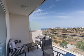 Property With Pool Access - Xaghra Near Marsalforn