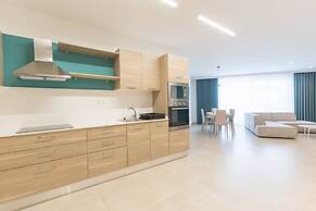Property With Pool Access - Xaghra Near Marsalforn