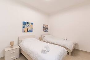Property With Pool Access - Xaghra Near Marsalforn