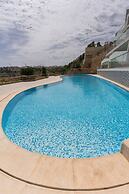 Property With Pool Access - Xaghra Near Marsalforn