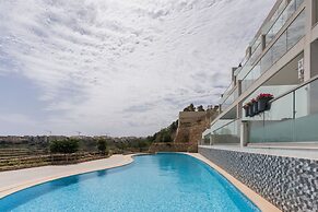 Property With Pool Access - Xaghra Near Marsalforn