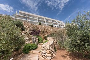 Property With Pool Access - Xaghra Near Marsalforn