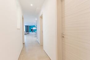 Property With Pool Access - Xaghra Near Marsalforn