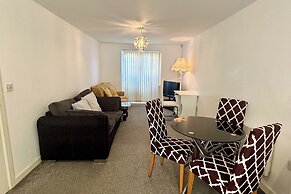 2 Bed Wolverhampton Apartment-sleeps 5