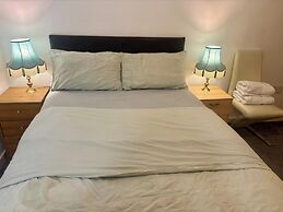 2 Bed Wolverhampton Apartment-sleeps 5