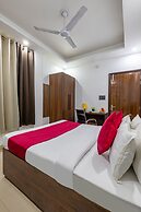 Hotel Aura Grand SECTOR - 63A Noida