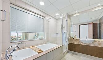 Creekside Haven 2BR Marsa Plaza DFC