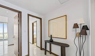 Creekside Haven 2BR Marsa Plaza DFC