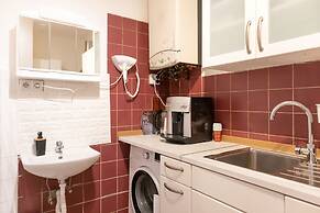 Sweet 2BR Apt Prime Vienna Spot