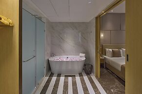 Grand Continent- A Luxury Collection Udaipur