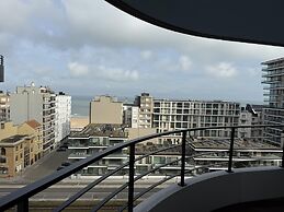 Oostende Bliss Panoramic Views City Access