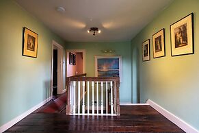 Stunning 4BD Home in Worcestershire