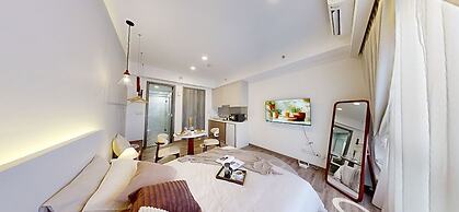 SOHO Suites KLCC by noon