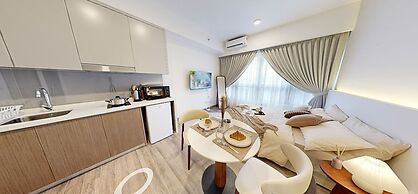 SOHO Suites KLCC by noon