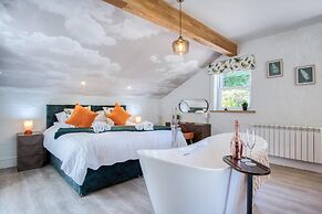 The Pig Sty - 1 Bedroom Studio - Princes Gate
