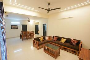 Centur Apartments