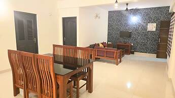 Centur Apartments