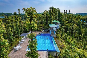 Green Peak Resorts