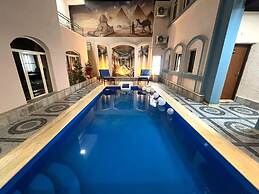 Nefri Pyramids Hotel