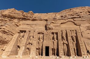 Nefri Pyramids Hotel