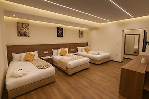 Nefri Pyramids Hotel