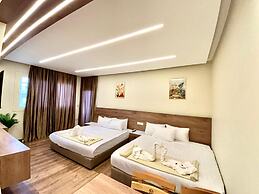 Nefri Pyramids Hotel