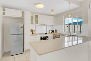 Trinity Beach Retreat With Pool and Scenic Views