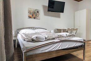 1BR Apt by Danube Millennium Mall