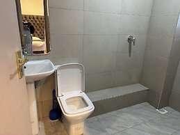 Grand Turaco Hotel