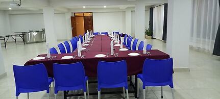 Grand Turaco Hotel
