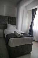Grand Turaco Hotel