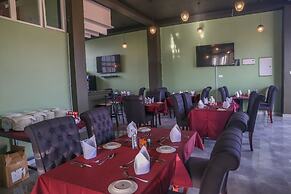 Grand Turaco Hotel