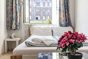 Comfortable 3BR Apt Danube Millennium